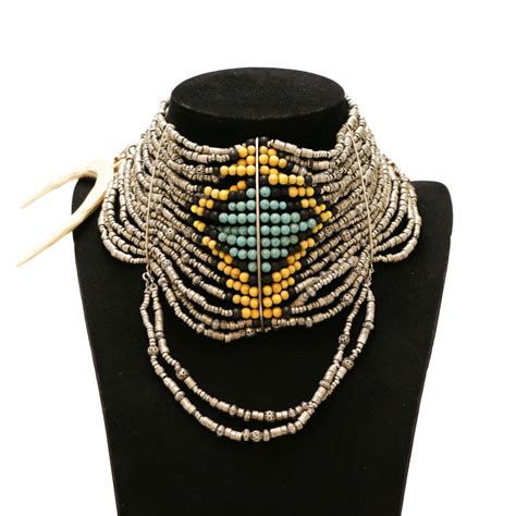 collier massai dior